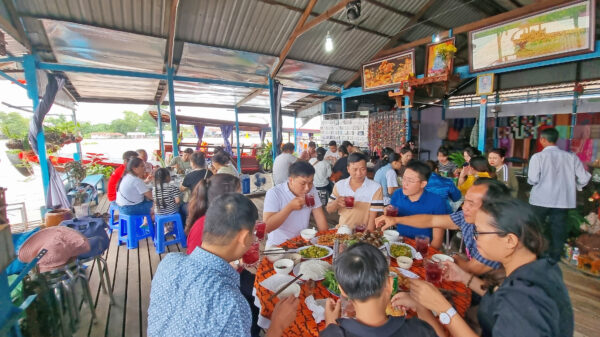Lunch on floating farm